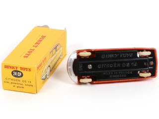 Lot 359 - DINKY TOYS (FRANCE) (1)