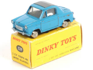 Lot 378 - DINKY TOYS (FRANCE) (1)