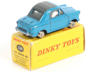 Lot 378 - DINKY TOYS (FRANCE) (1)