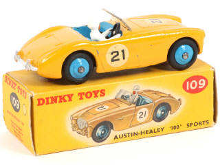 Lot 154 - DINKY TOYS (GB) (1)