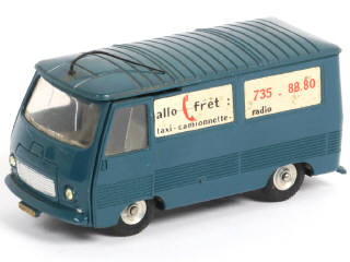 Lot 329 - DINKY TOYS (FRANCE) (1)