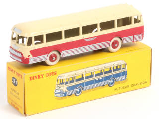 Lot 462 - DINKY TOYS (FRANCE) (1)