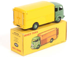 Lot 450 - DINKY TOYS (FRANCE) (1)