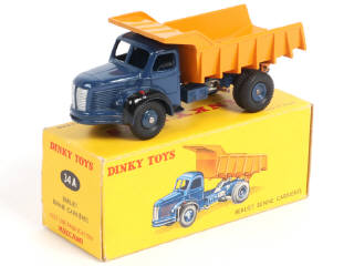 Lot 454 - DINKY TOYS (FRANCE) (1)