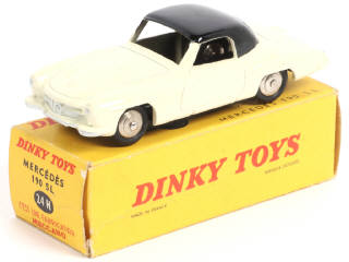 Lot 362 - DINKY TOYS (FRANCE) (1)