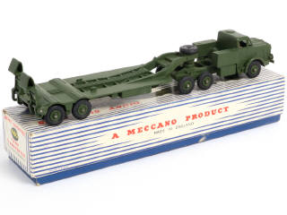 Lot 246 - DINKY TOYS (GB) (1)