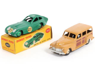 Lot 266 - DINKY TOYS (GB) (2)