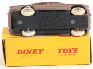 Lot 379 - DINKY TOYS (FRANCE) (1)