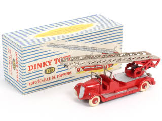 Lot 460 - DINKY TOYS (FRANCE) (1)