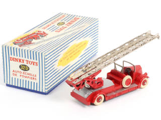 Lot 460 - DINKY TOYS (FRANCE) (1)
