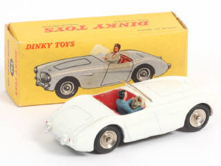 Lot 392 - DINKY TOYS (FRANCE) (1)