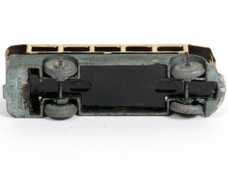 Lot 322 - DINKY TOYS (FRANCE) (1)