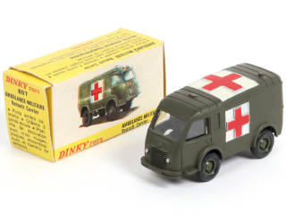 Lot 465 - DINKY TOYS (FRANCE) (1)
