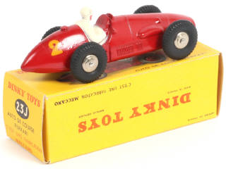 Lot 350 - DINKY TOYS (FRANCE) (1)