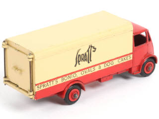 Lot 126 - DINKY TOYS (GB) (1)