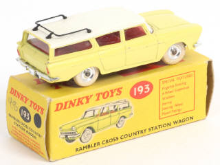 Lot 217 - DINKY TOYS (GB) (1)