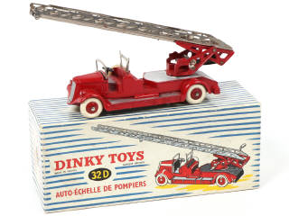 Lot 461 - DINKY TOYS (FRANCE) (1)