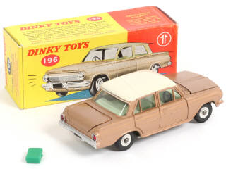 Lot 226 - DINKY TOYS (GB) (1)
