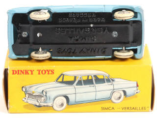 Lot 373 - DINKY TOYS (FRANCE) (1)