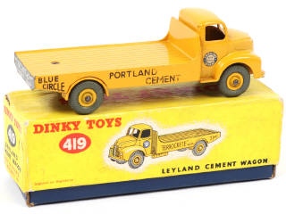 Lot 243 - DINKY TOYS (GB) (1)