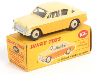Lot 175 - DINKY TOYS (GB) (1)