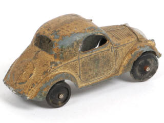 Lot 288 - DINKY TOYS (FRANCE) (1)