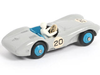 Lot 114 - DINKY TOYS (GB) (1)