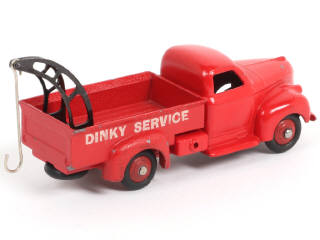 Lot 324 - DINKY TOYS (FRANCE) (1)