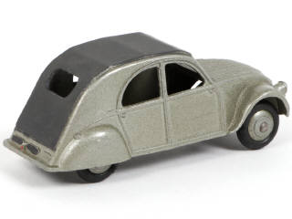 Lot 257 - DINKY TOYS (FRANCE) (1)