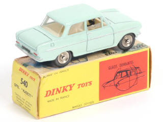 Lot 329 - DINKY TOYS (FRANCE) (1)