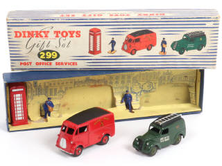 Lot 447 - DINKY TOYS (GB) (1)