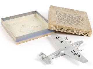Lot 427 - DINKY TOYS (GB) (1)