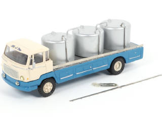 Lot 255 - PARADE (FRANCE) (1)