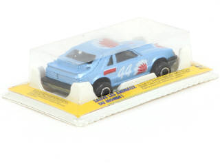 Lot 30 - MAJORETTE (FRANCE) (1)
