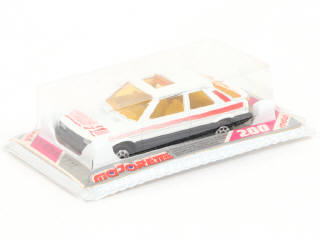 Lot 112 - MAJORETTE (FRANCE) (1)