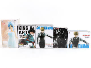 Lot 141 - BANPRESTO (JAPON) (5)