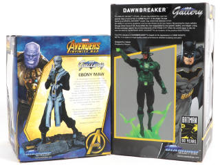 Lot 156 - DIAMOND SELECT TOYS (USA) (2)