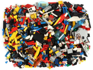 Lot 226 - LEGO (DANEMARK) (1)