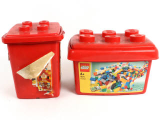 Lot 233 - LEGO (DANEMARK) (1)