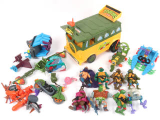 Lot 62 - PLAYMATES (USA) (15)