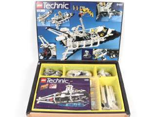 Lot 219 - LEGO (DANEMARK) (1)