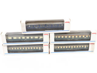 Lot 35 - MÄRKLIN 'HO' (ALLEMAGNE) (5)