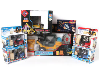 Lot 102 - DIVERS (7)