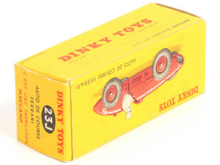 Lot 300 - DINKY TOYS (FRANCE) (1)