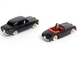 Lot 338 - DINKY TOYS (FRANCE) (2)