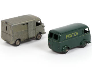 Lot 339 - DINKY TOYS (FRANCE) (2)