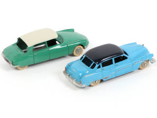 Lot 321 - DINKY TOYS (FRANCE) (2)