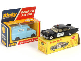 Lot 362 - DINKY TOYS (GB) (2)