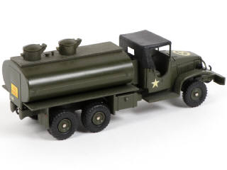Lot 294 - DINKY TOYS (FRANCE) (1)