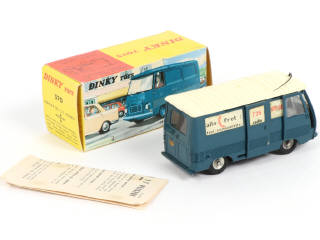 Lot 291 - DINKY TOYS (FRANCE) (1)